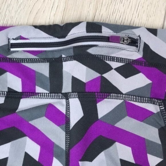 Athleta Crop Multicolor Pants Size XS - Picture 7 of 9